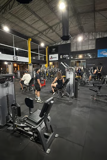 Musculação na Swell Academia em Itapoá